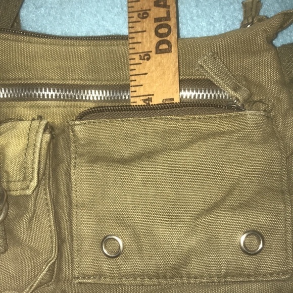 Unbranded army green canvas messenger purse adjustable strap cute details - Picture 9 of 10
